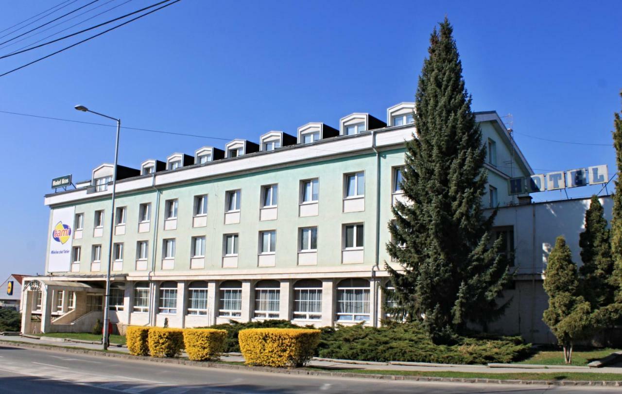 Hotel KRAS Rožňava Exterior foto